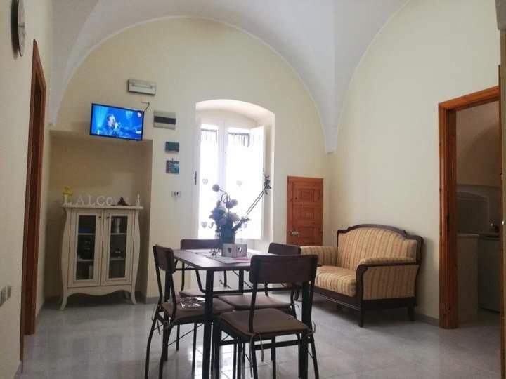 L 'Alcova Holidays Home Centro Storico Ceglie Messapica Εξωτερικό φωτογραφία